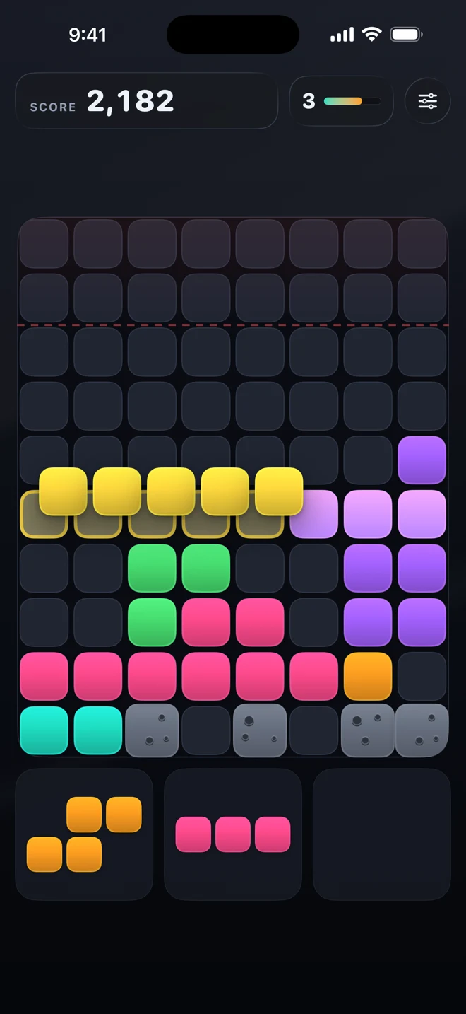 A yellow five-block piece held over the board, with the row it would clear lit up beneath it.